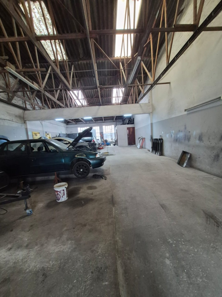 Commercial Property for Sale in Braelyn Industrial Eastern Cape